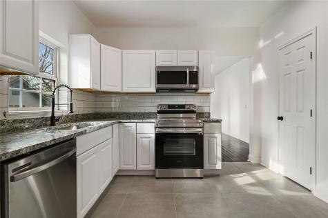 1106 W Chestnut Street Denison TX 75020