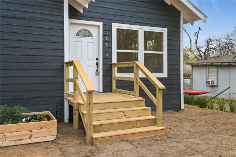 1106 W Chestnut Street Denison TX 75020