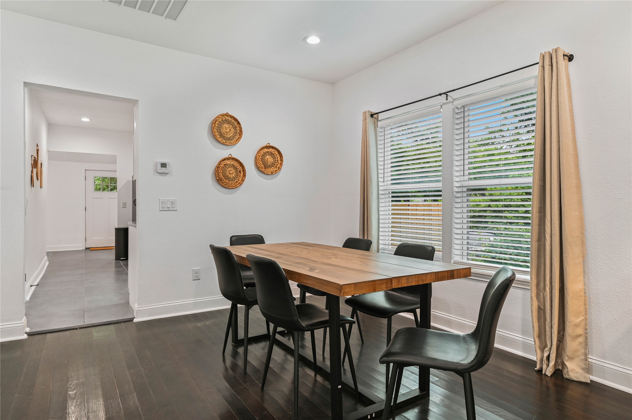 1106 W Chestnut Street Denison TX 75020