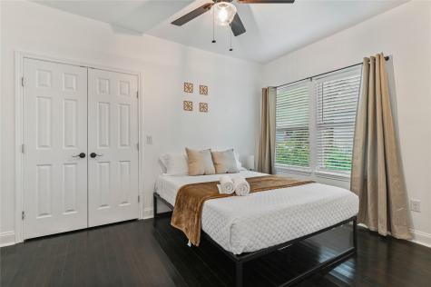 1106 W Chestnut Street Denison TX 75020