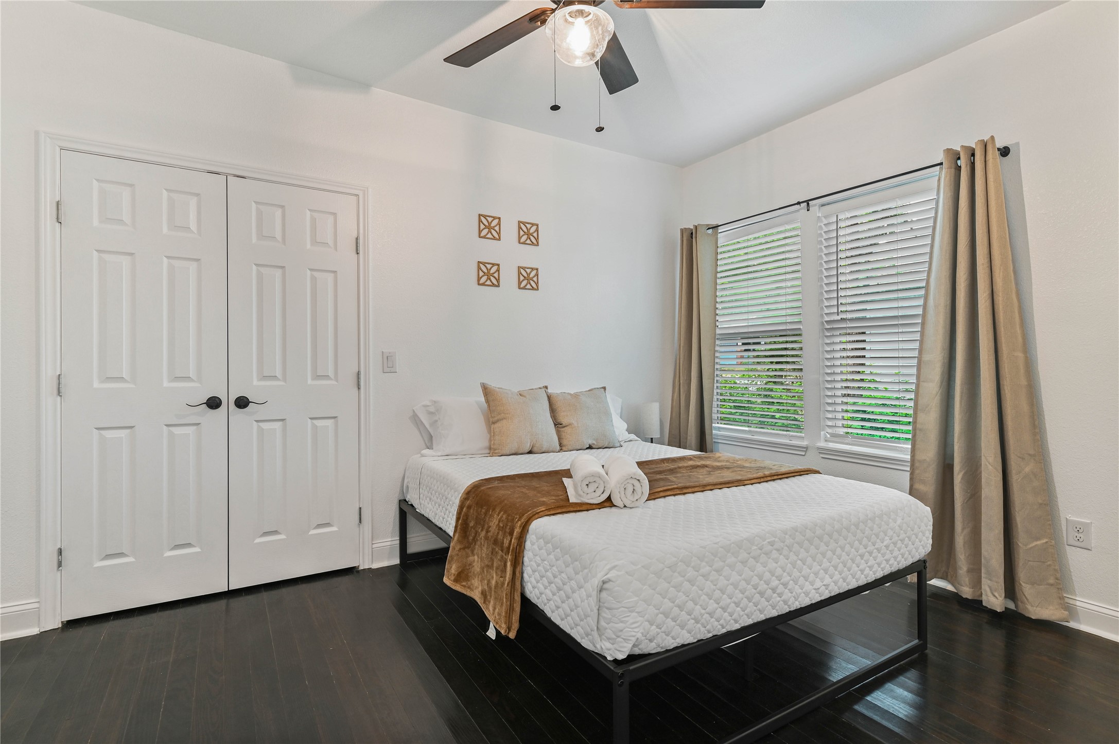 1106 W Chestnut Street Denison TX 75020