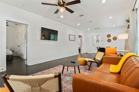 1106 W Chestnut Street Denison TX 75020