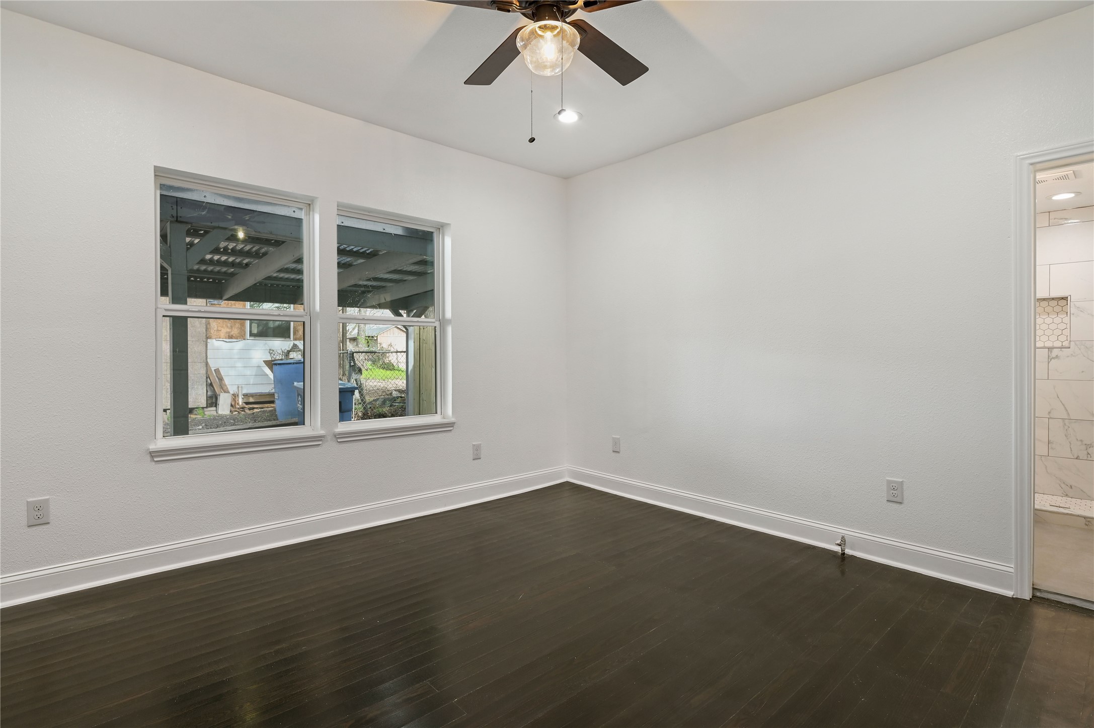 1106 W Chestnut Street Denison TX 75020