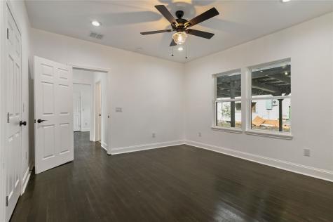 1106 W Chestnut Street Denison TX 75020