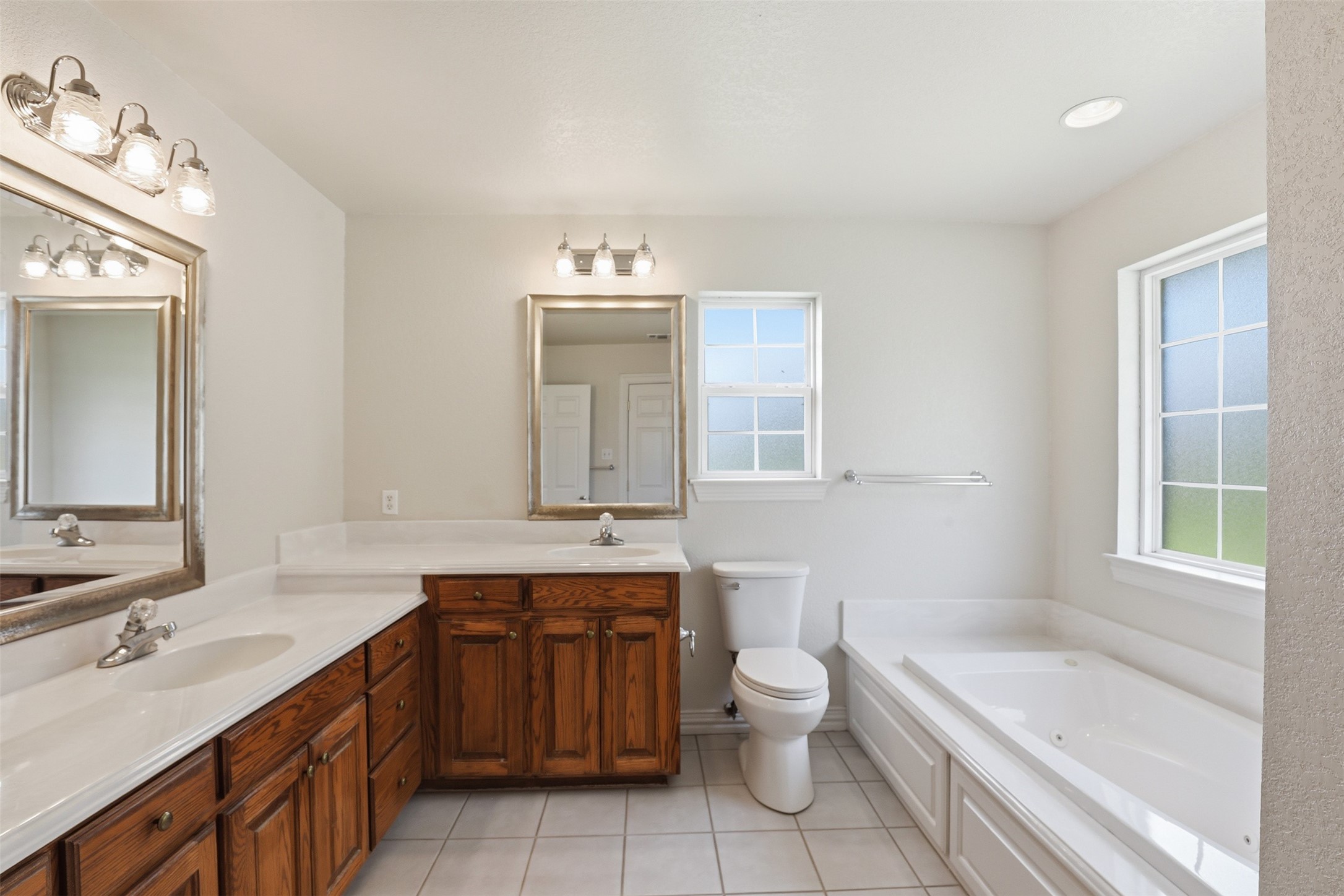 3910 View Point Drive Granbury TX 76048
