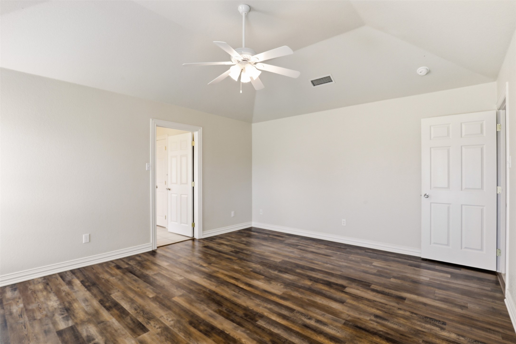 3910 View Point Drive Granbury TX 76048
