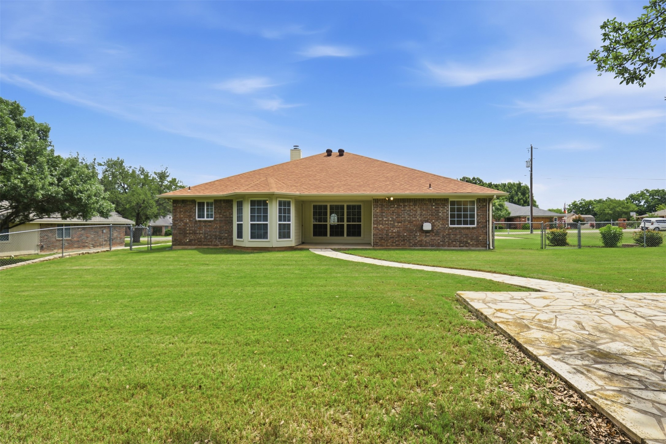 3910 View Point Drive Granbury TX 76048