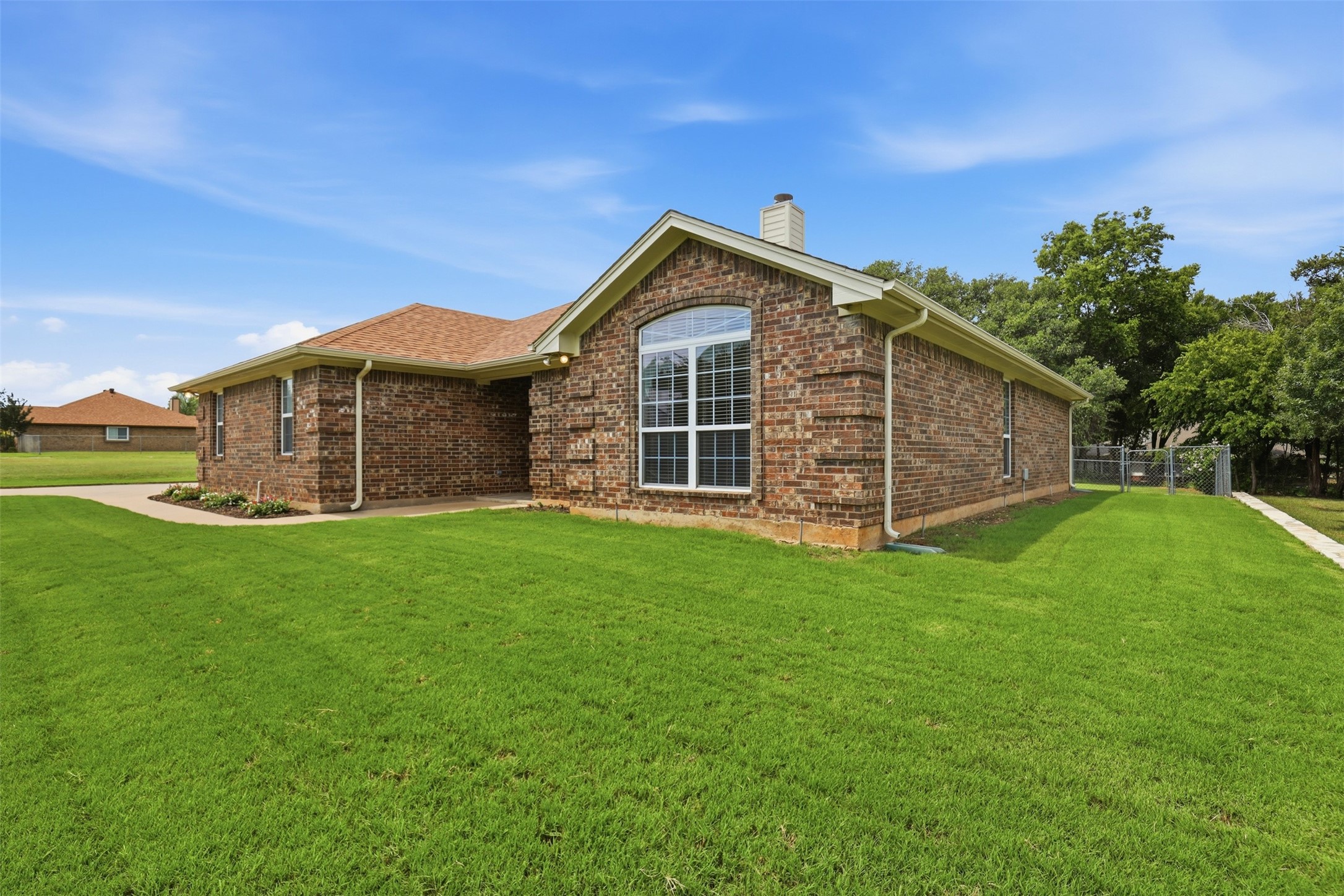 3910 View Point Drive Granbury TX 76048