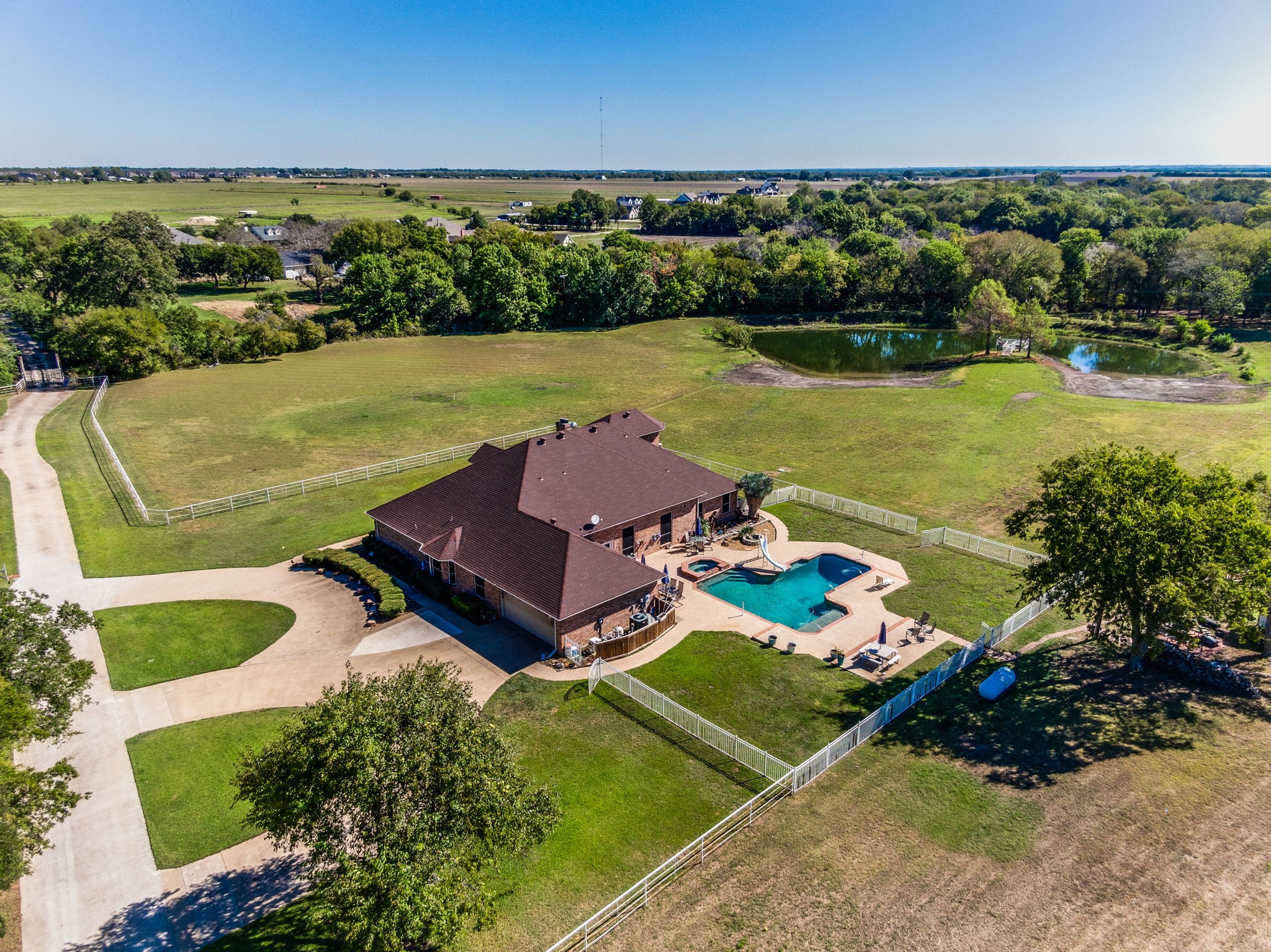 506 Youngblood Road Waxahachie TX 75165