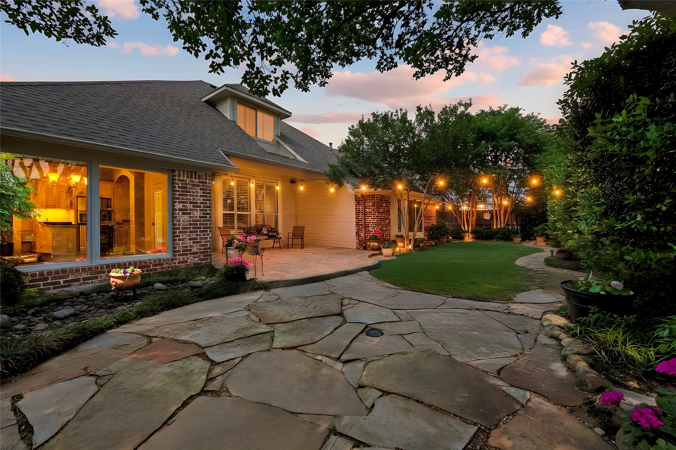 15 Center Court Heath TX 75032