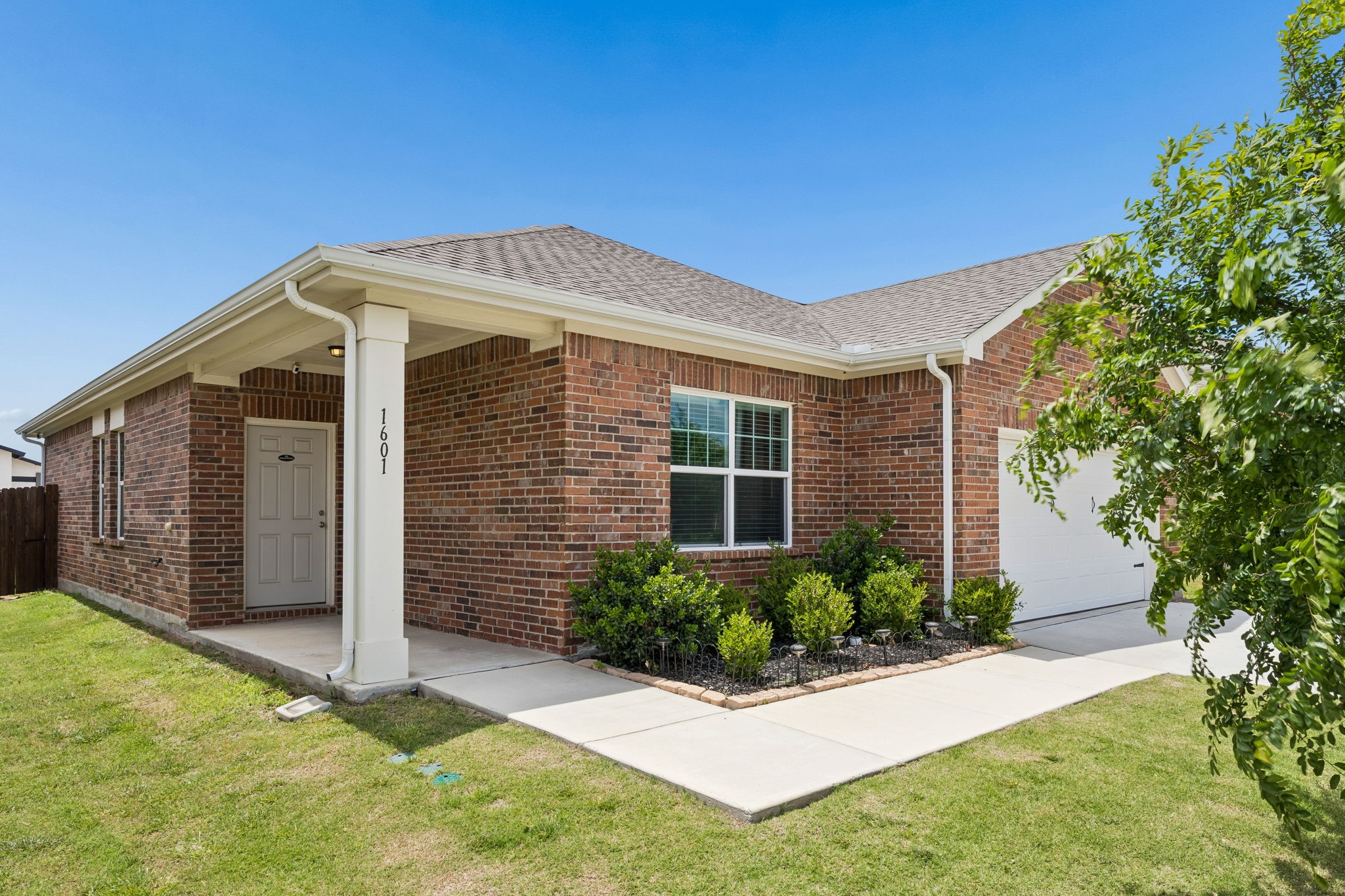 1601 Shadow Hawk Drive Fort Worth TX 76052