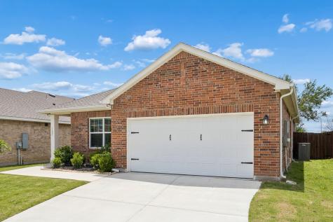 1601 Shadow Hawk Drive Fort Worth TX 76052