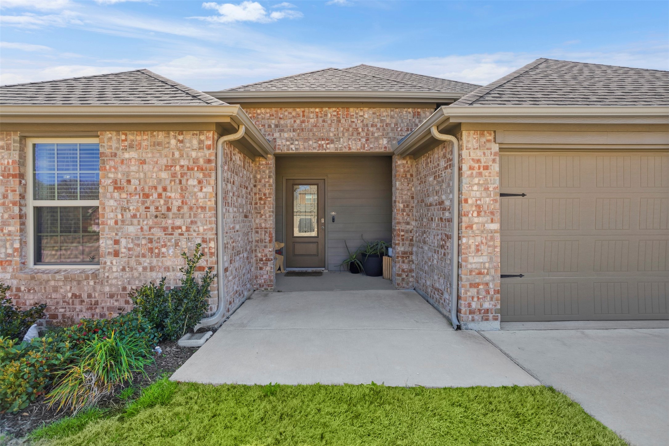 1516 Running Brook Court Kaufman TX 75142