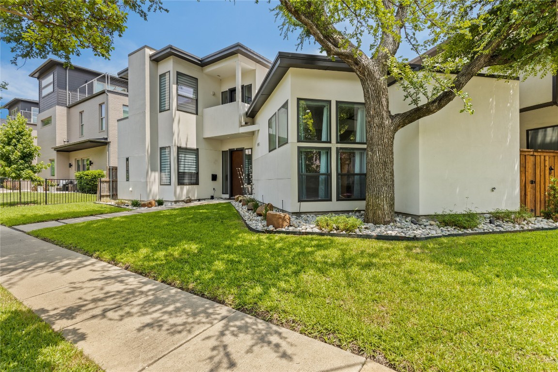 3700 W Beverly Drive Dallas TX 75209