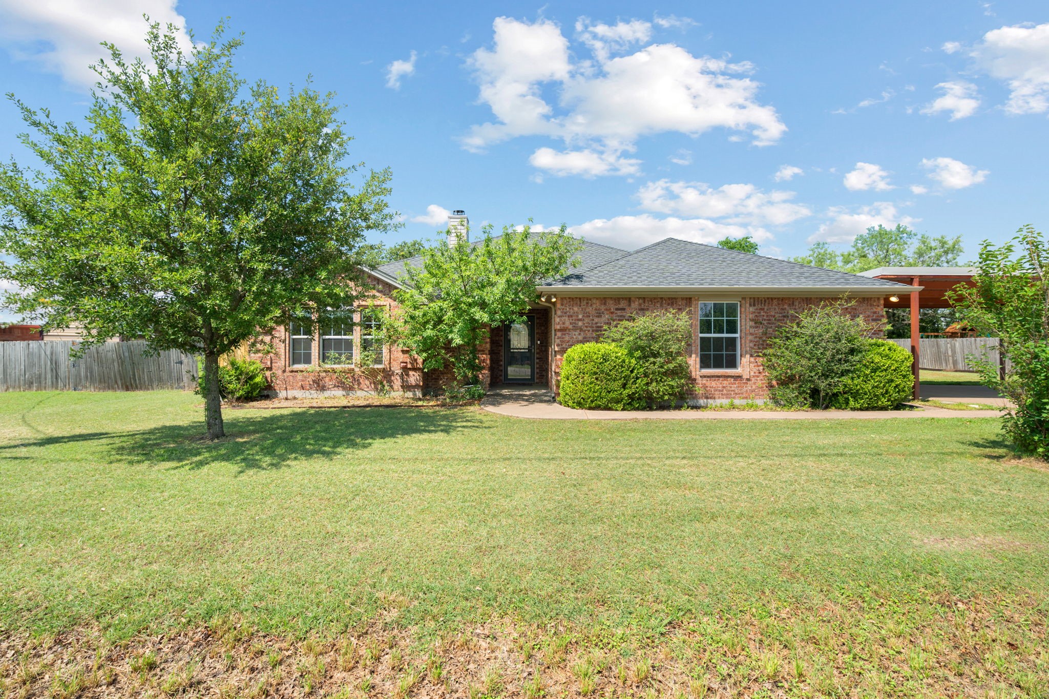 4000 View Point Drive Granbury TX 76048