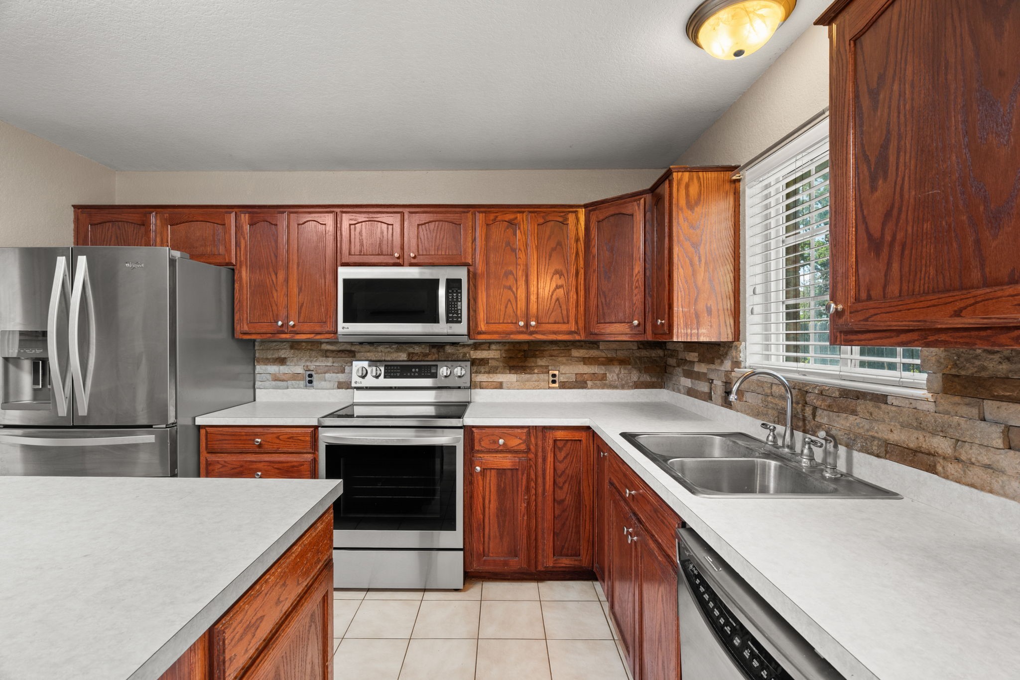 4000 View Point Drive Granbury TX 76048