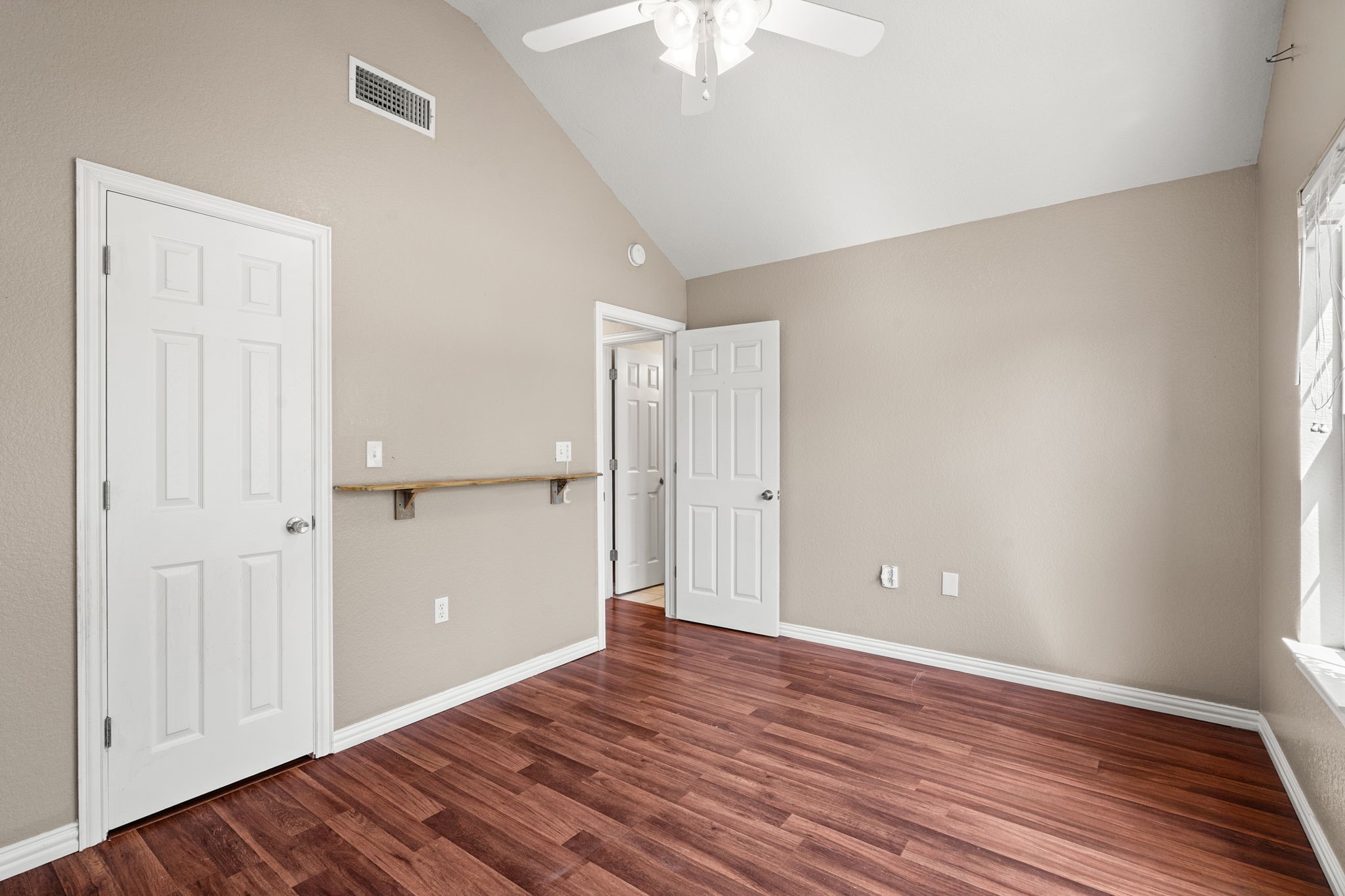 4000 View Point Drive Granbury TX 76048