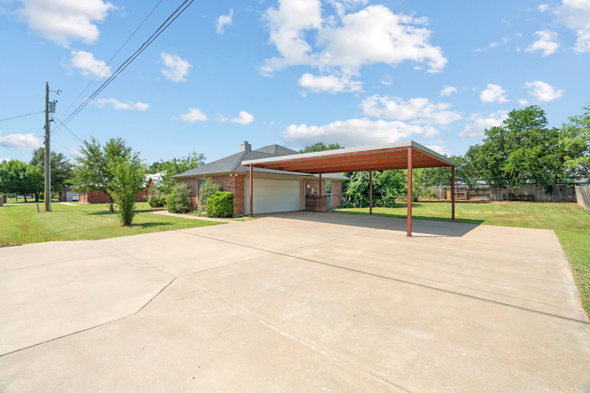 4000 View Point Drive Granbury TX 76048