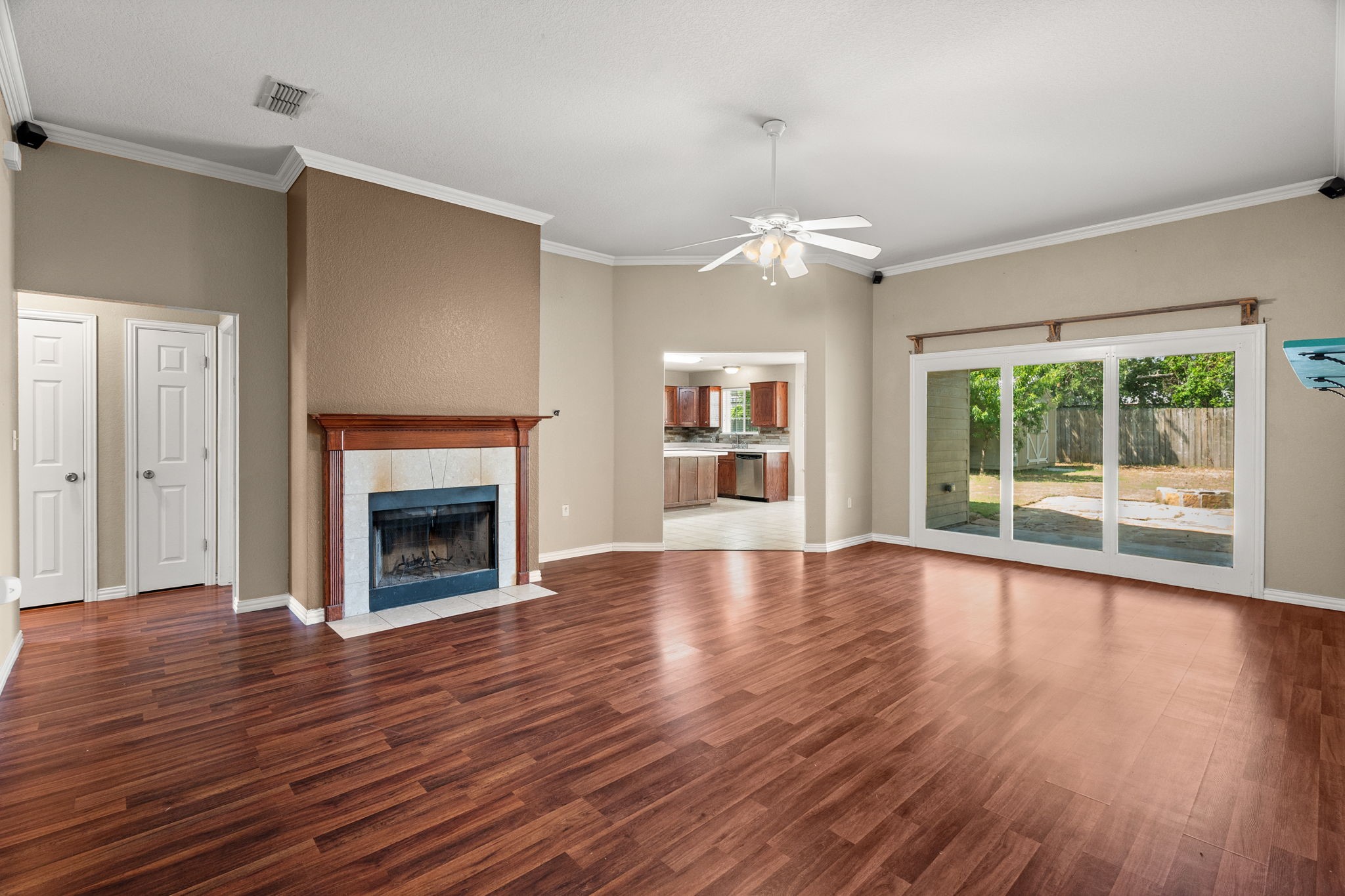 4000 View Point Drive Granbury TX 76048
