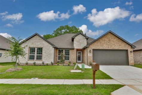 1135 Vintage Avenue Gainesville TX 76240