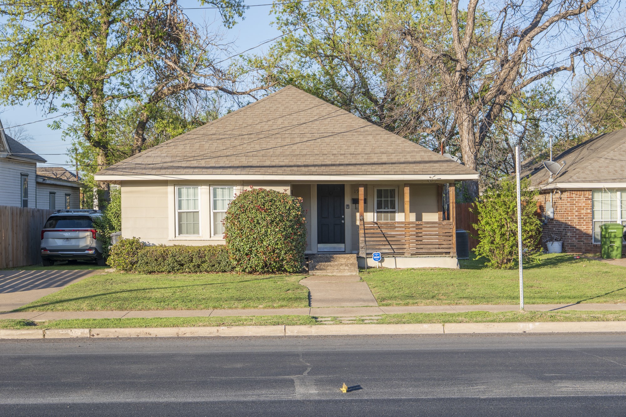 1910 S 12th Street Waco TX 76706