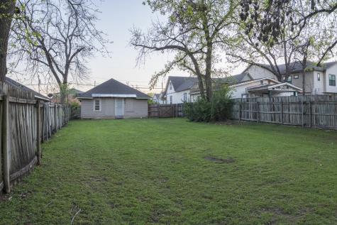 1910 S 12th Street Waco TX 76706
