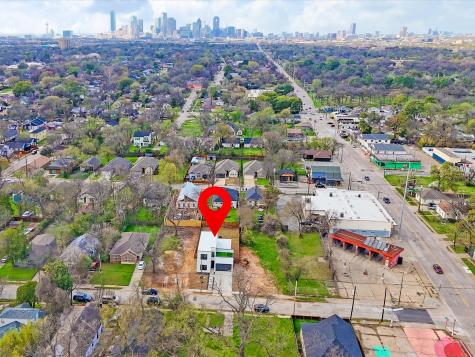 2731 Marburg Street Dallas TX 75215