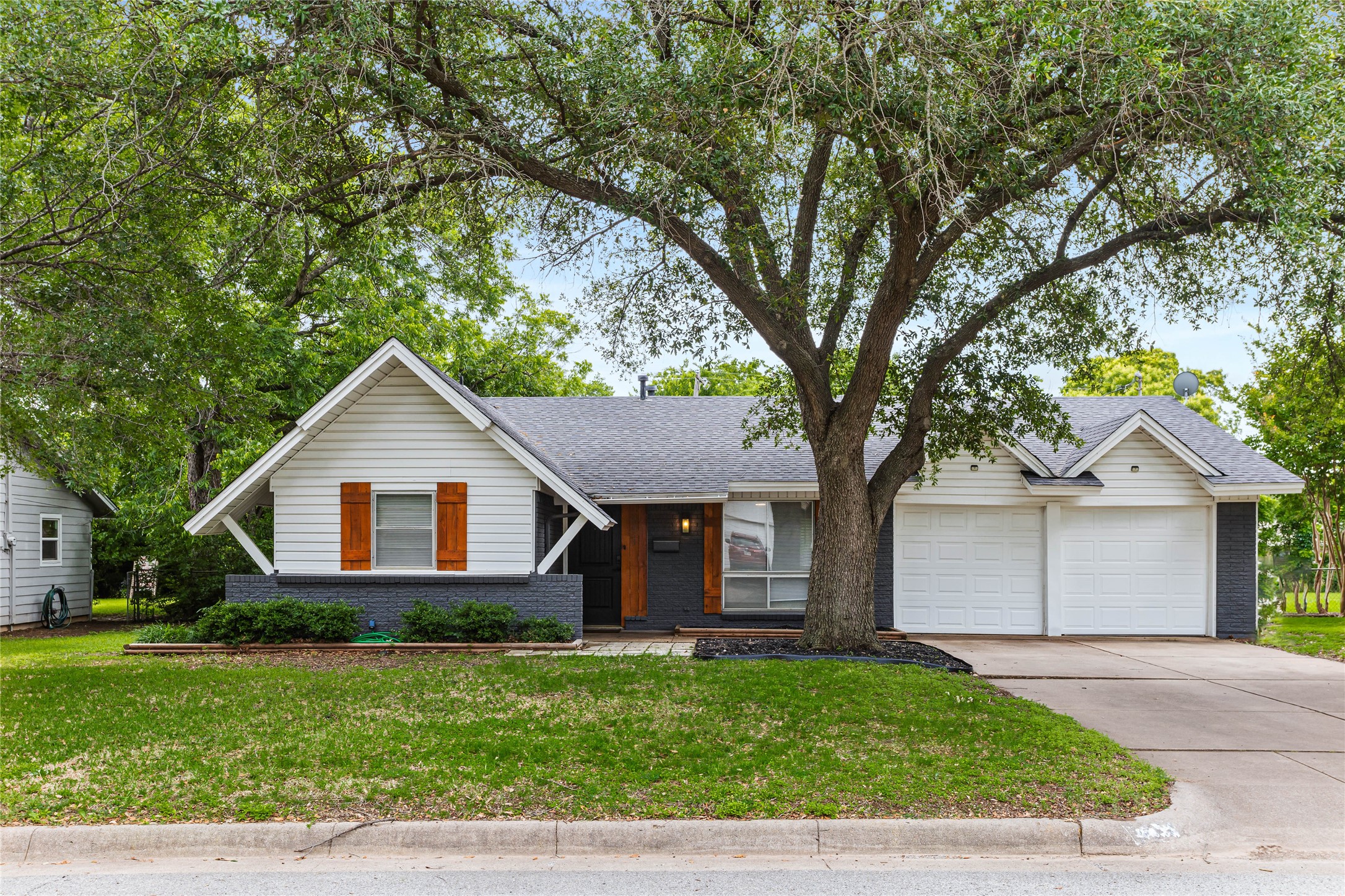 4633 Highgrove Drive Fort Worth TX 76132