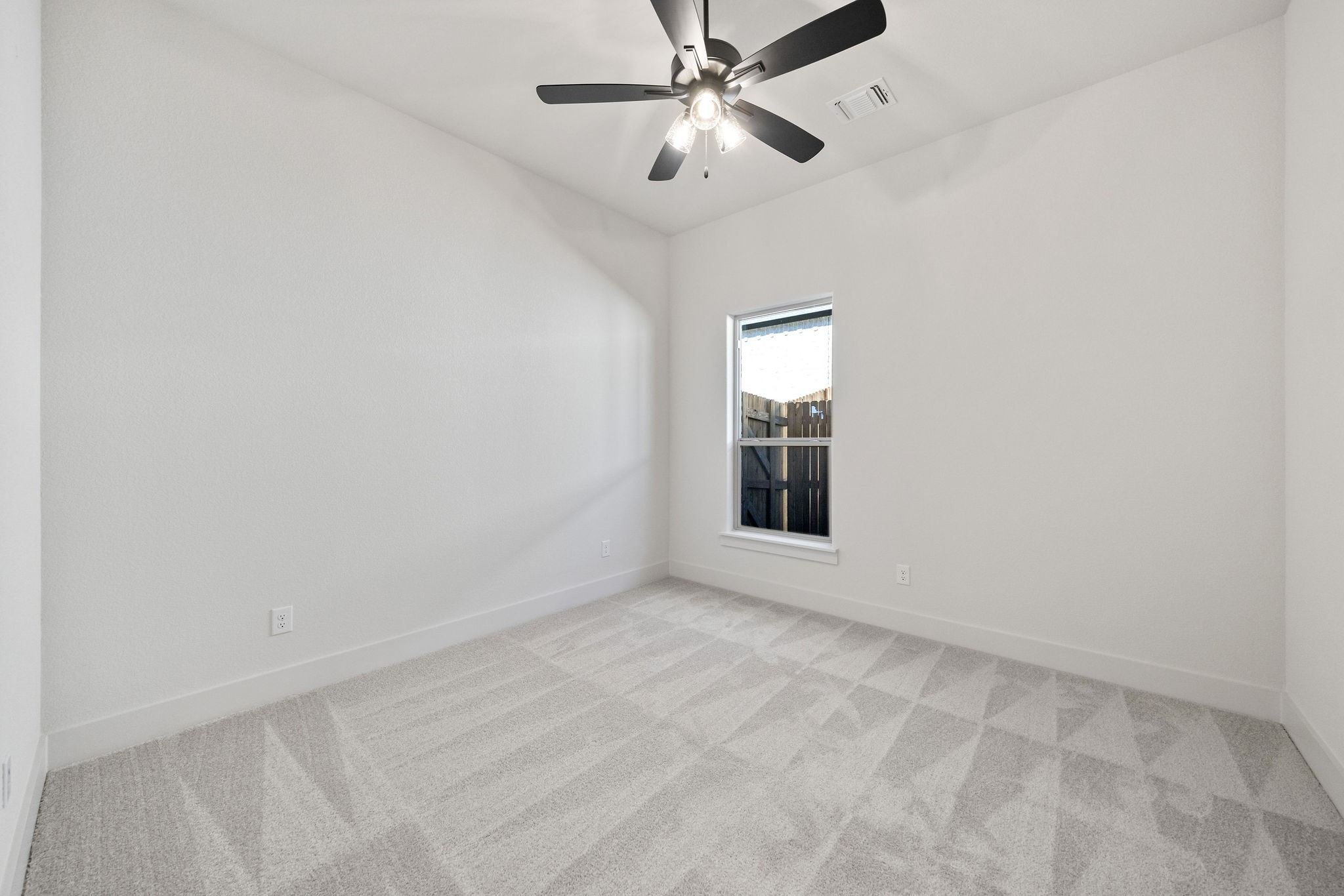 902 Boston Lane River Oaks TX 76114