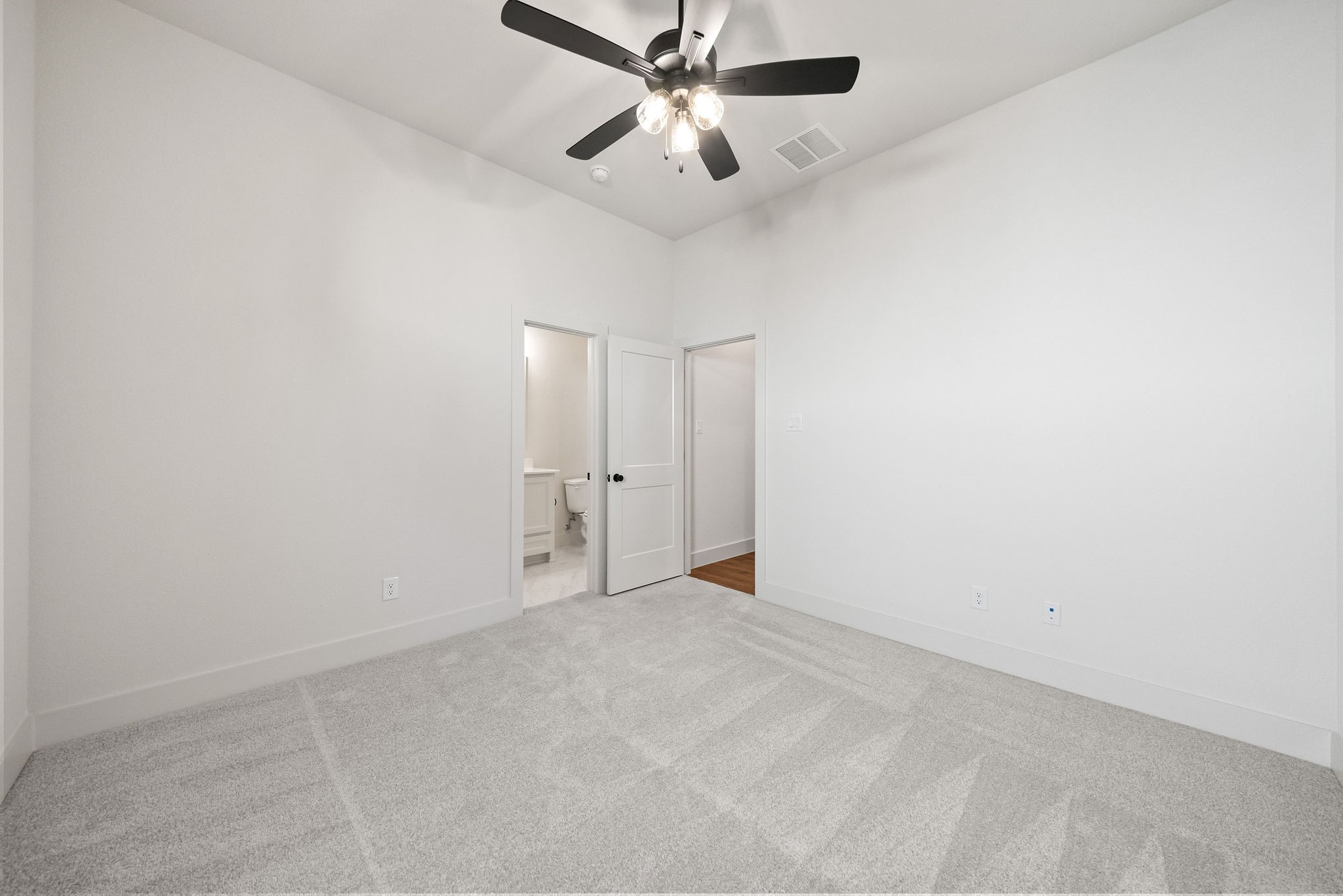 902 Boston Lane River Oaks TX 76114