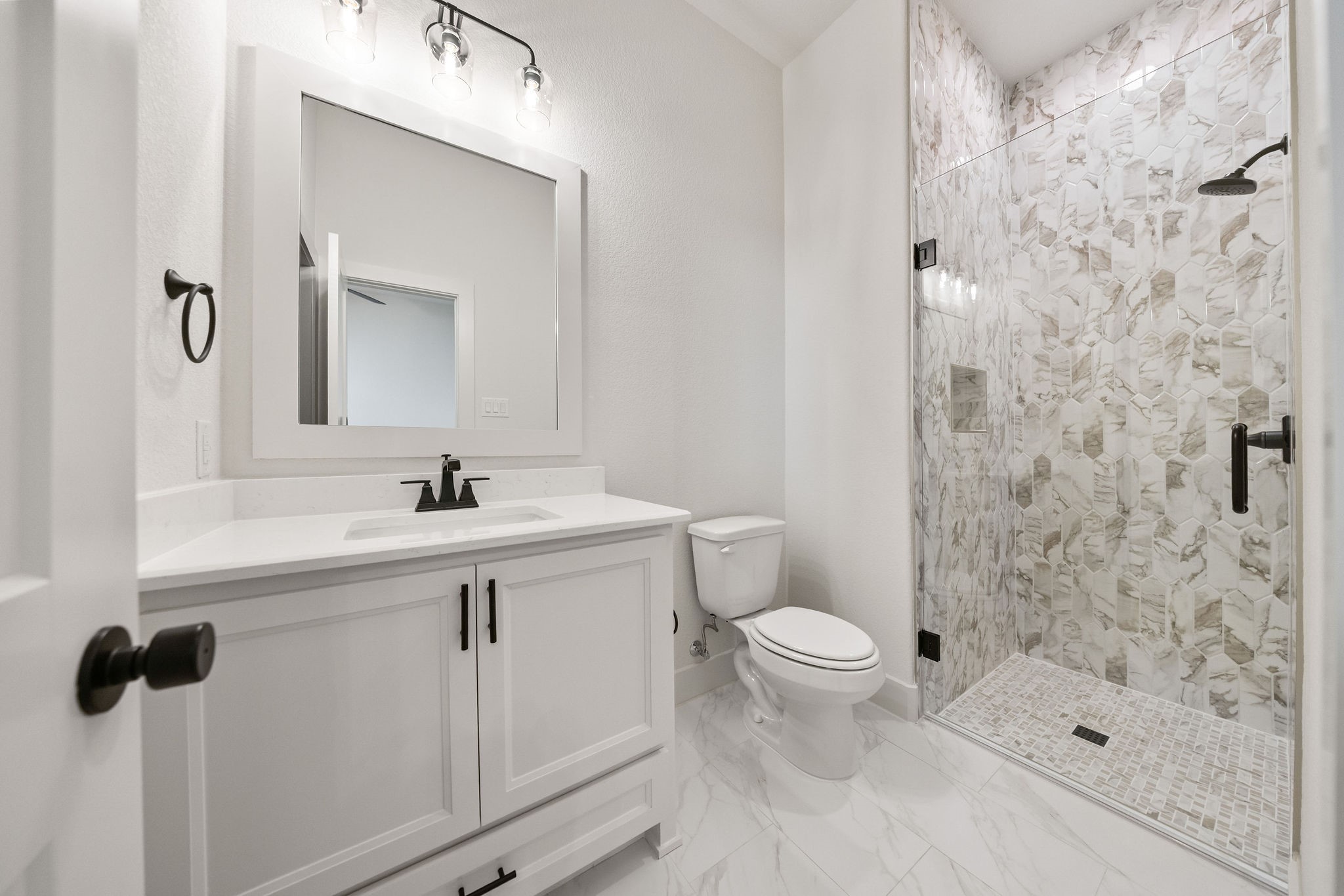 902 Boston Lane River Oaks TX 76114