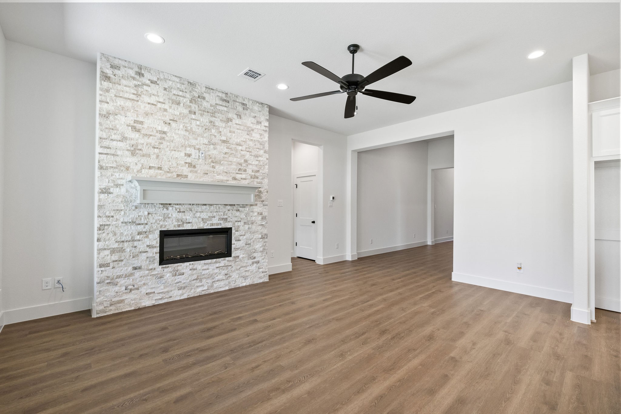 902 Boston Lane River Oaks TX 76114