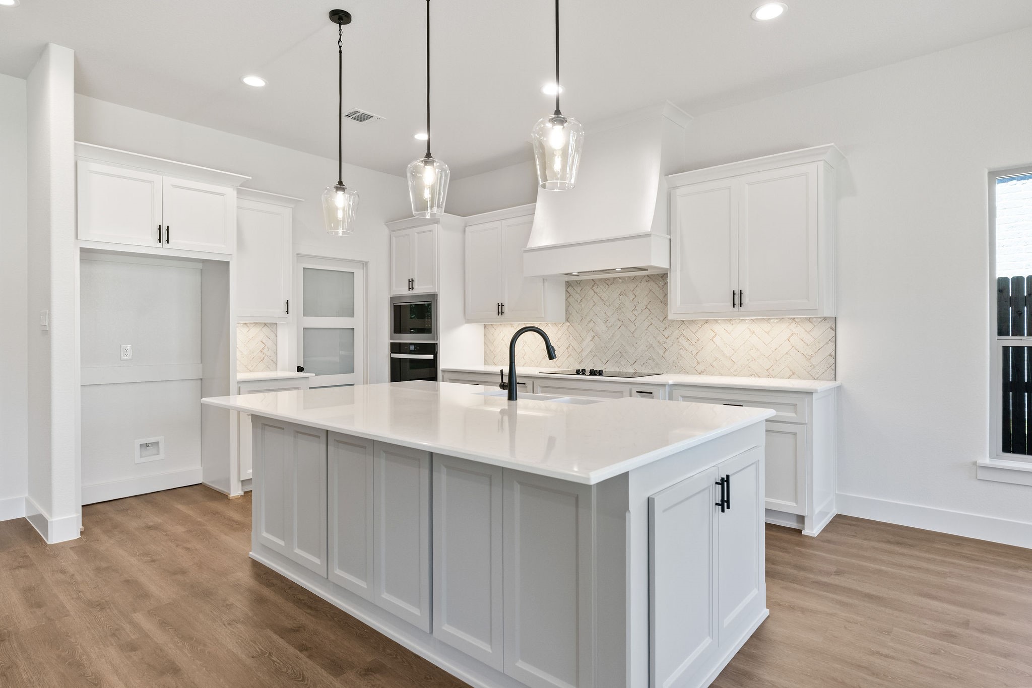 902 Boston Lane River Oaks TX 76114