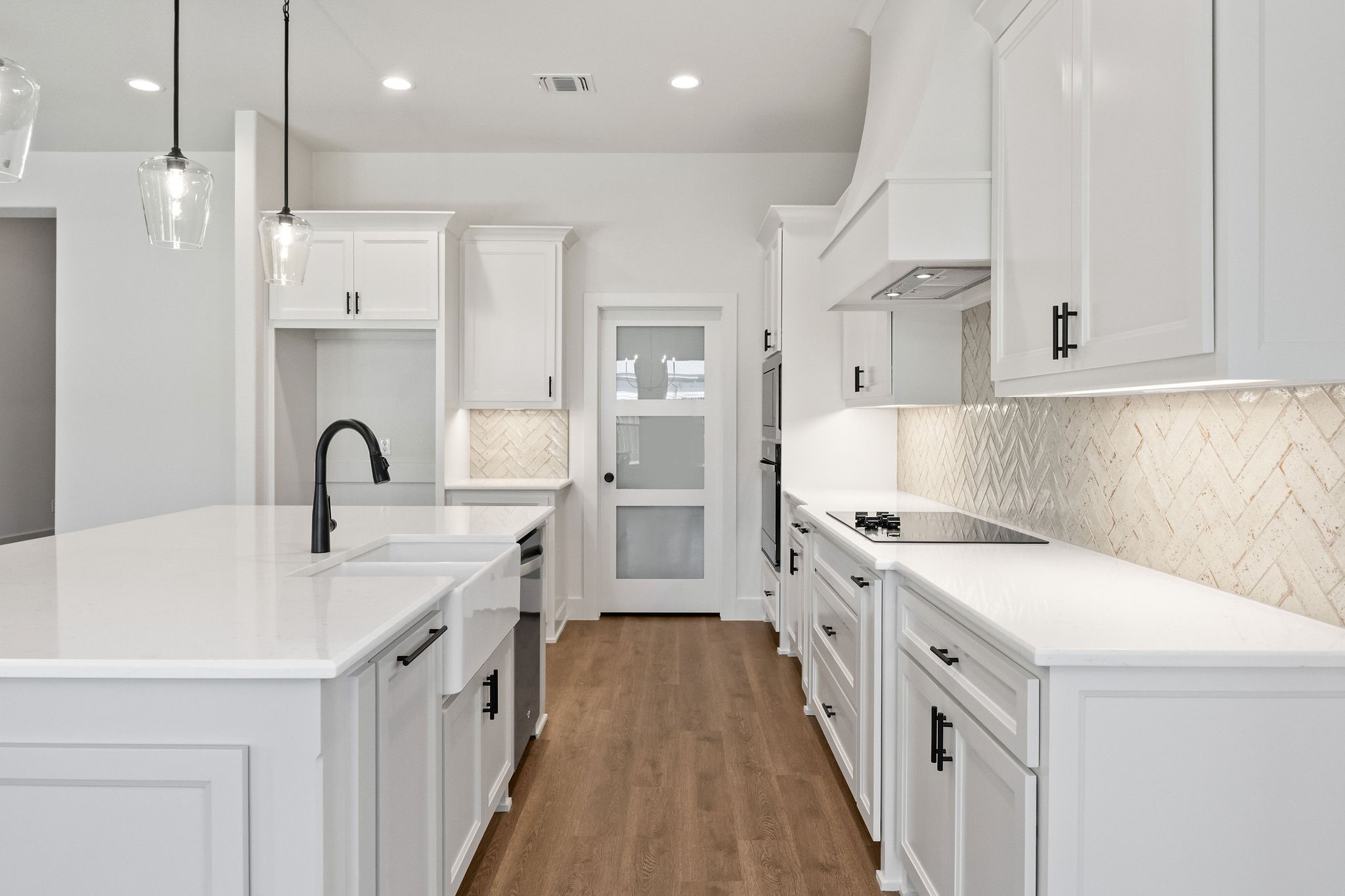902 Boston Lane River Oaks TX 76114