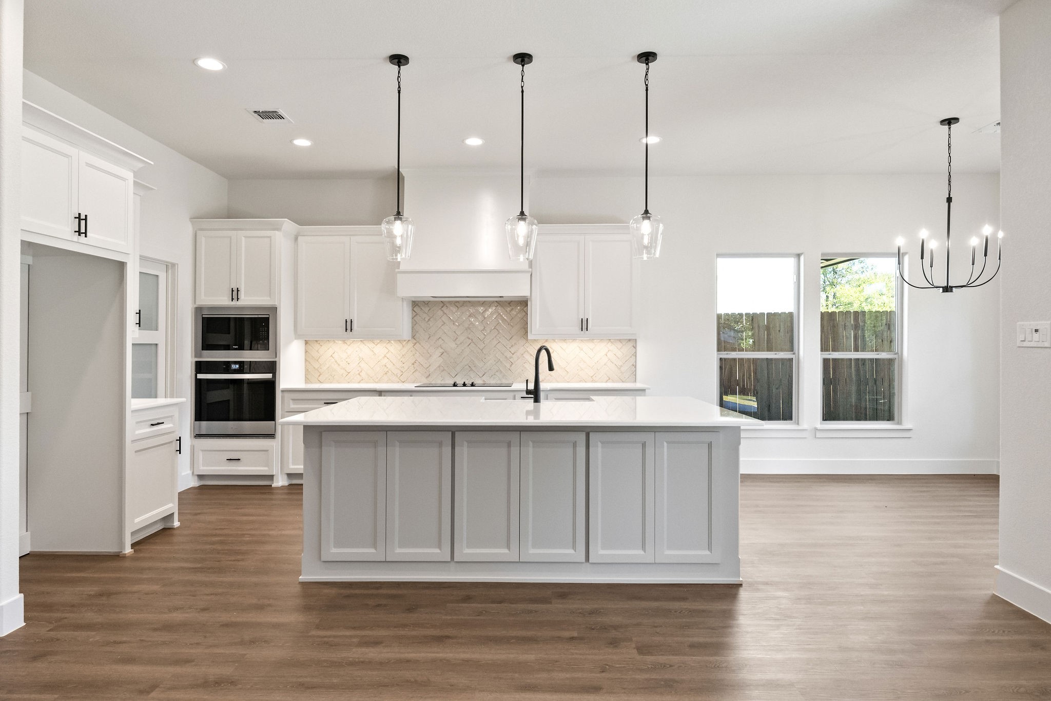 902 Boston Lane River Oaks TX 76114