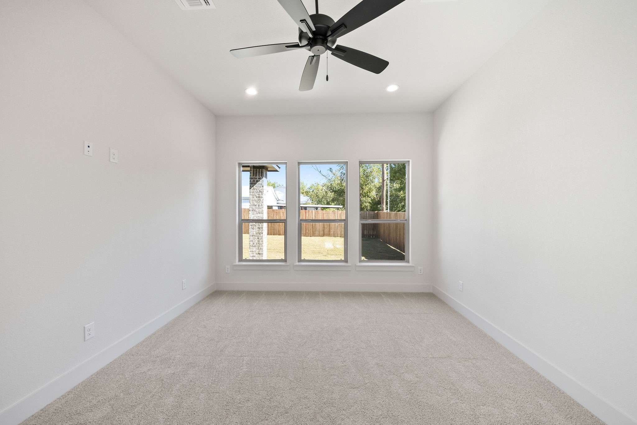 902 Boston Lane River Oaks TX 76114