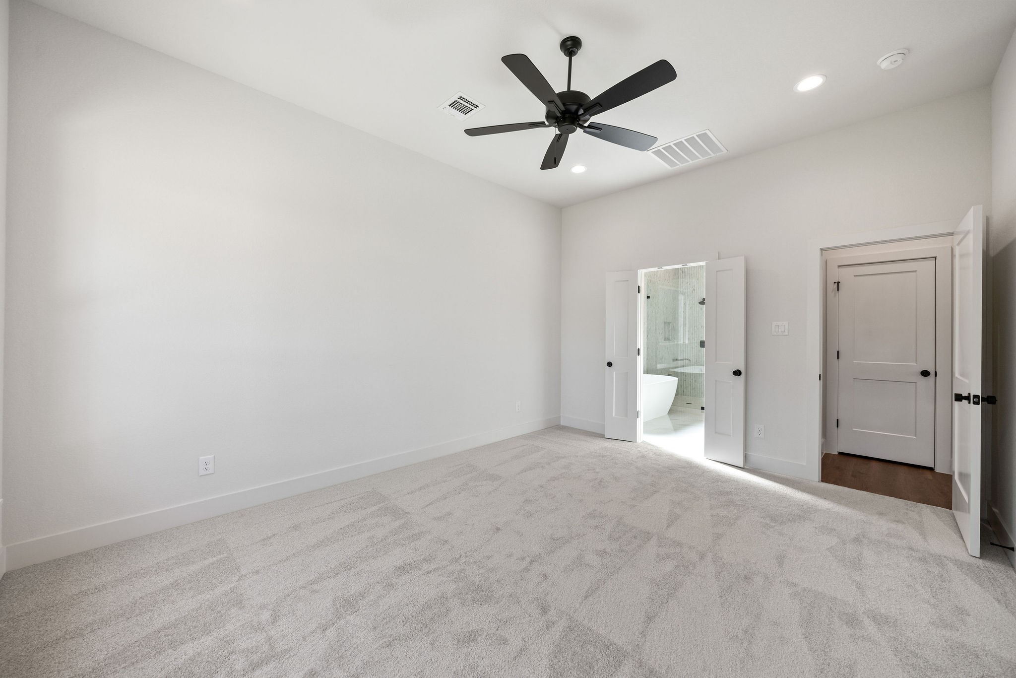 902 Boston Lane River Oaks TX 76114