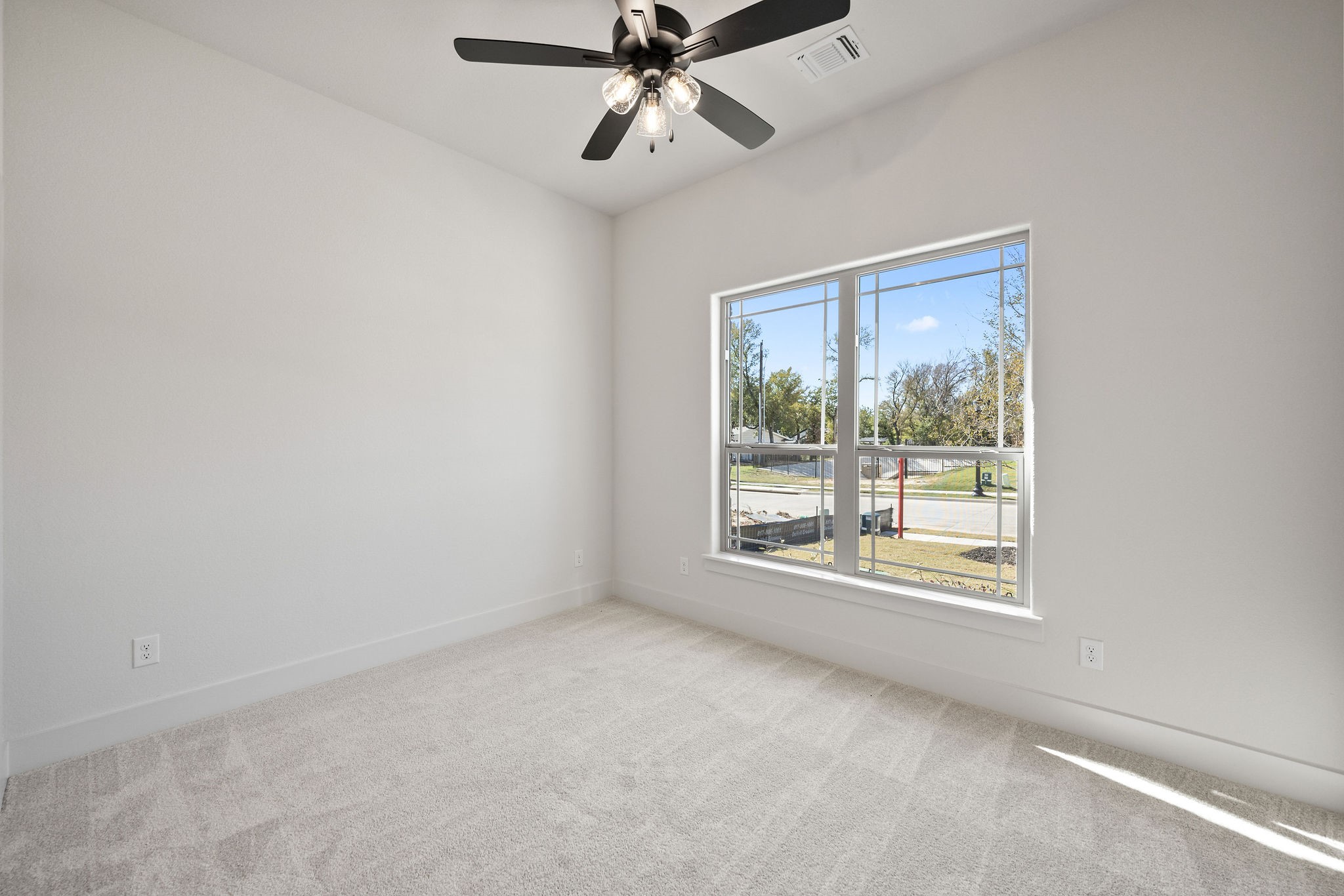 902 Boston Lane River Oaks TX 76114