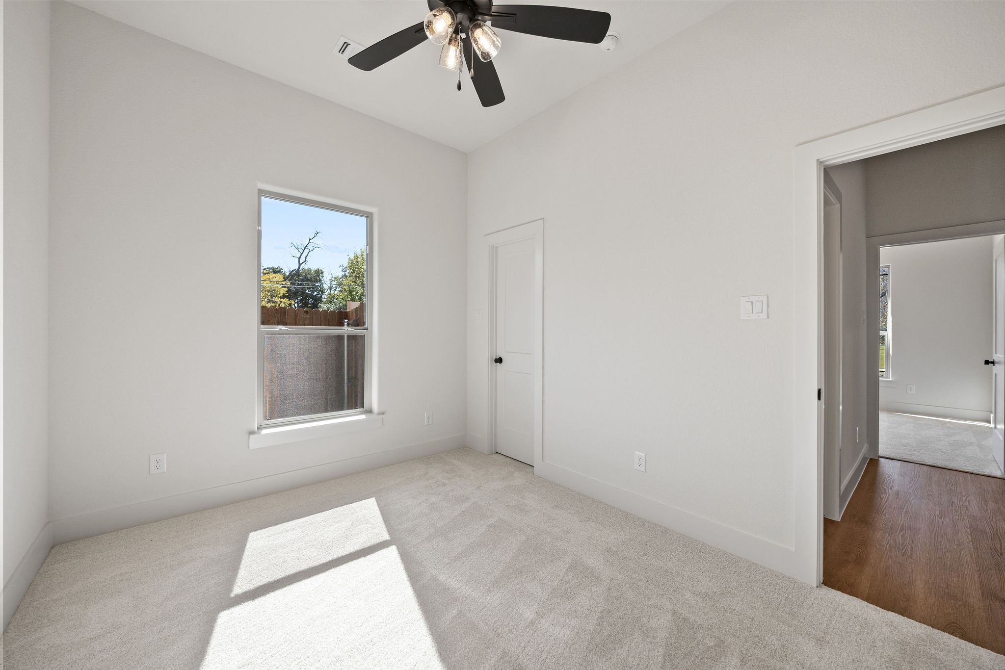 902 Boston Lane River Oaks TX 76114