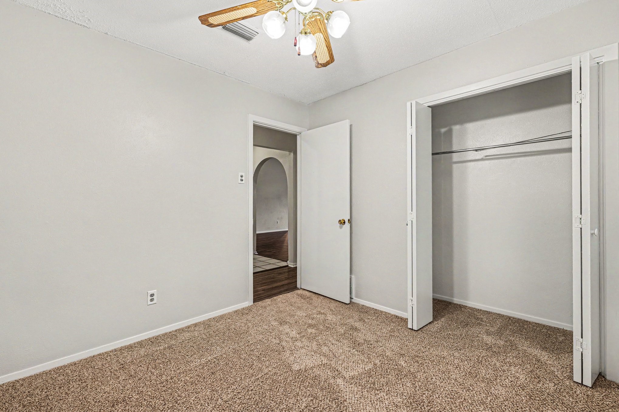 3417 Cavalier Court Irving TX 75062