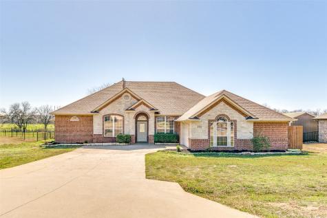 1715 Rockview Drive Granbury TX 76049
