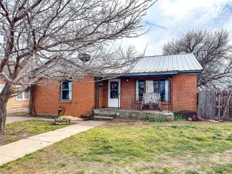 302 E Oliver Street Stamford TX 79553
