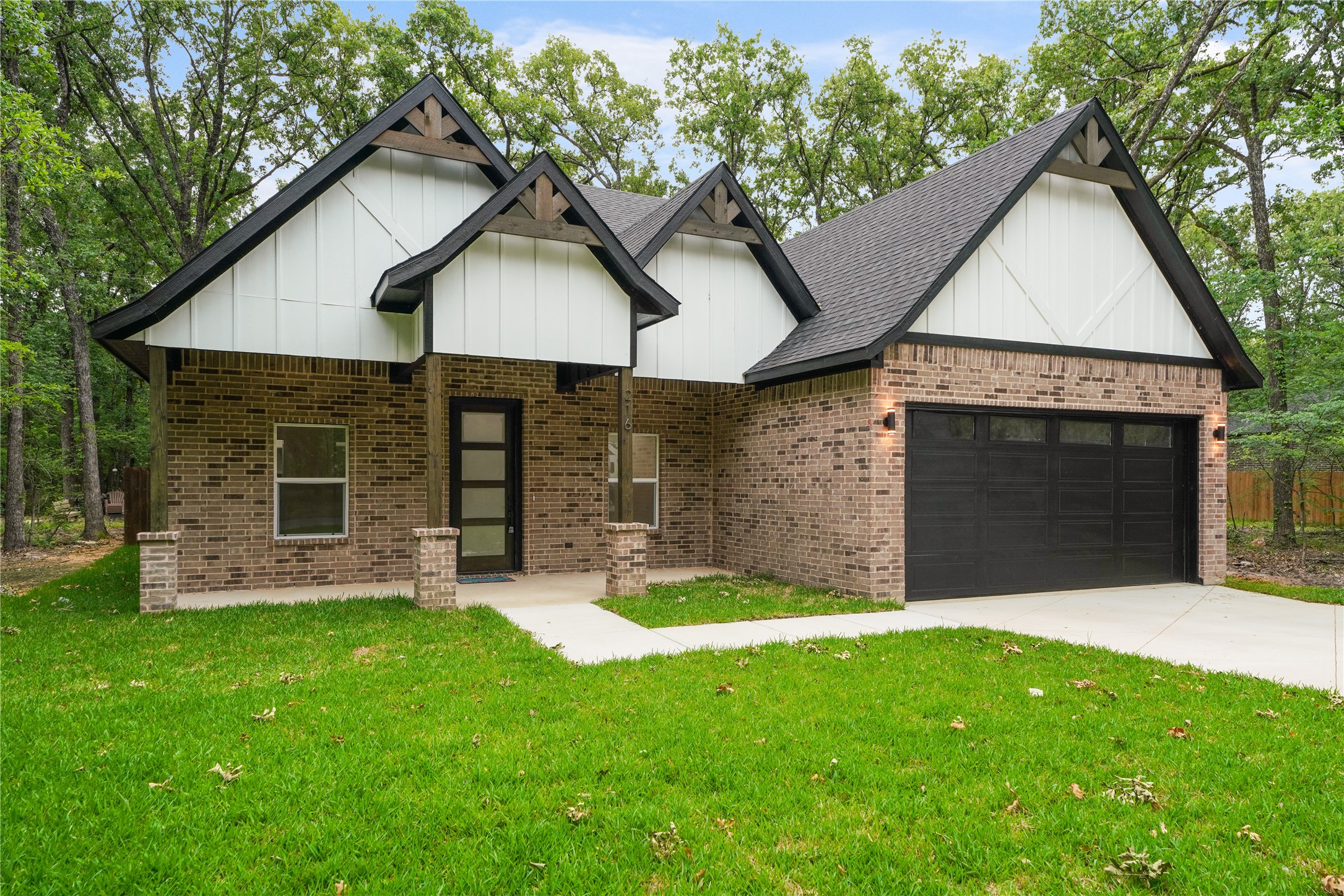 216 E Beachwood Loop Trinidad TX 75163