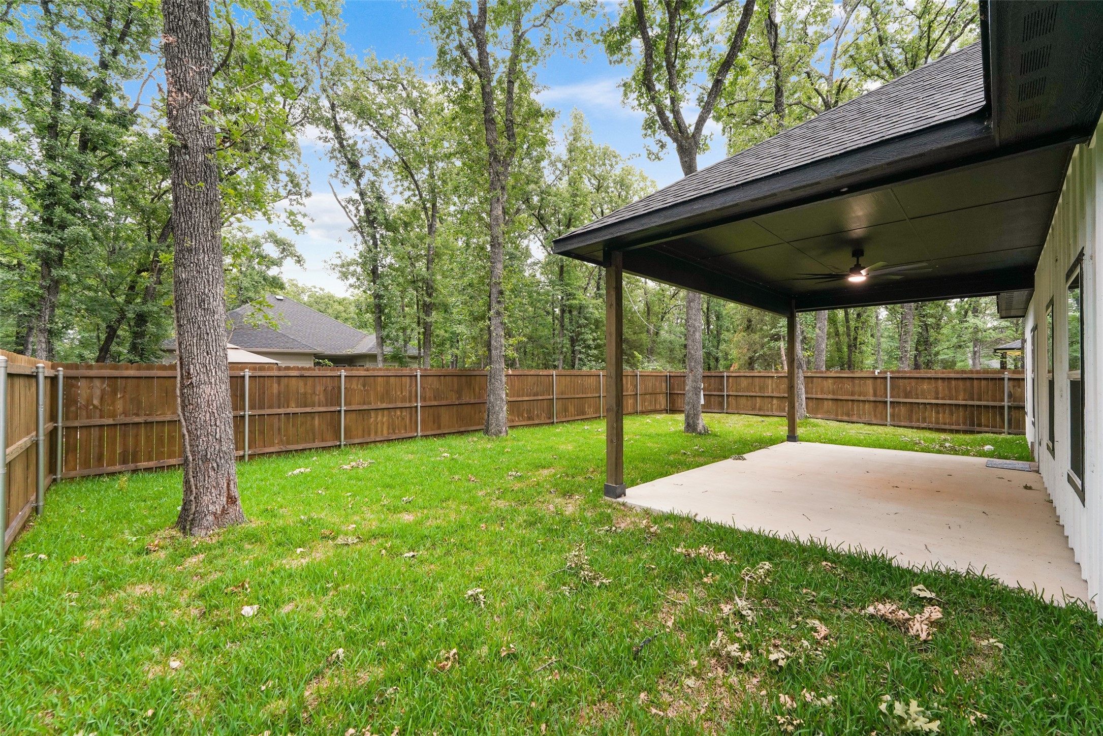 216 E Beachwood Loop Trinidad TX 75163