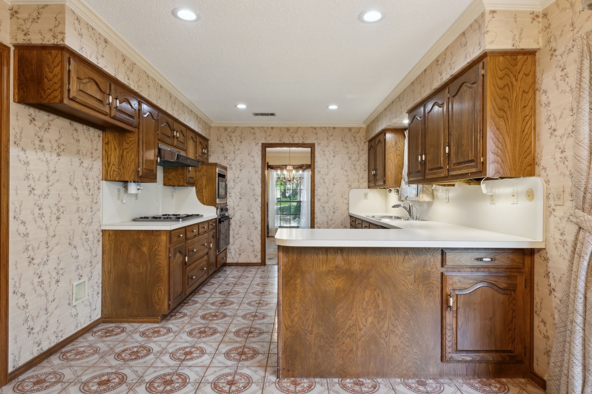 10828 Lochspring Drive Dallas TX 75218