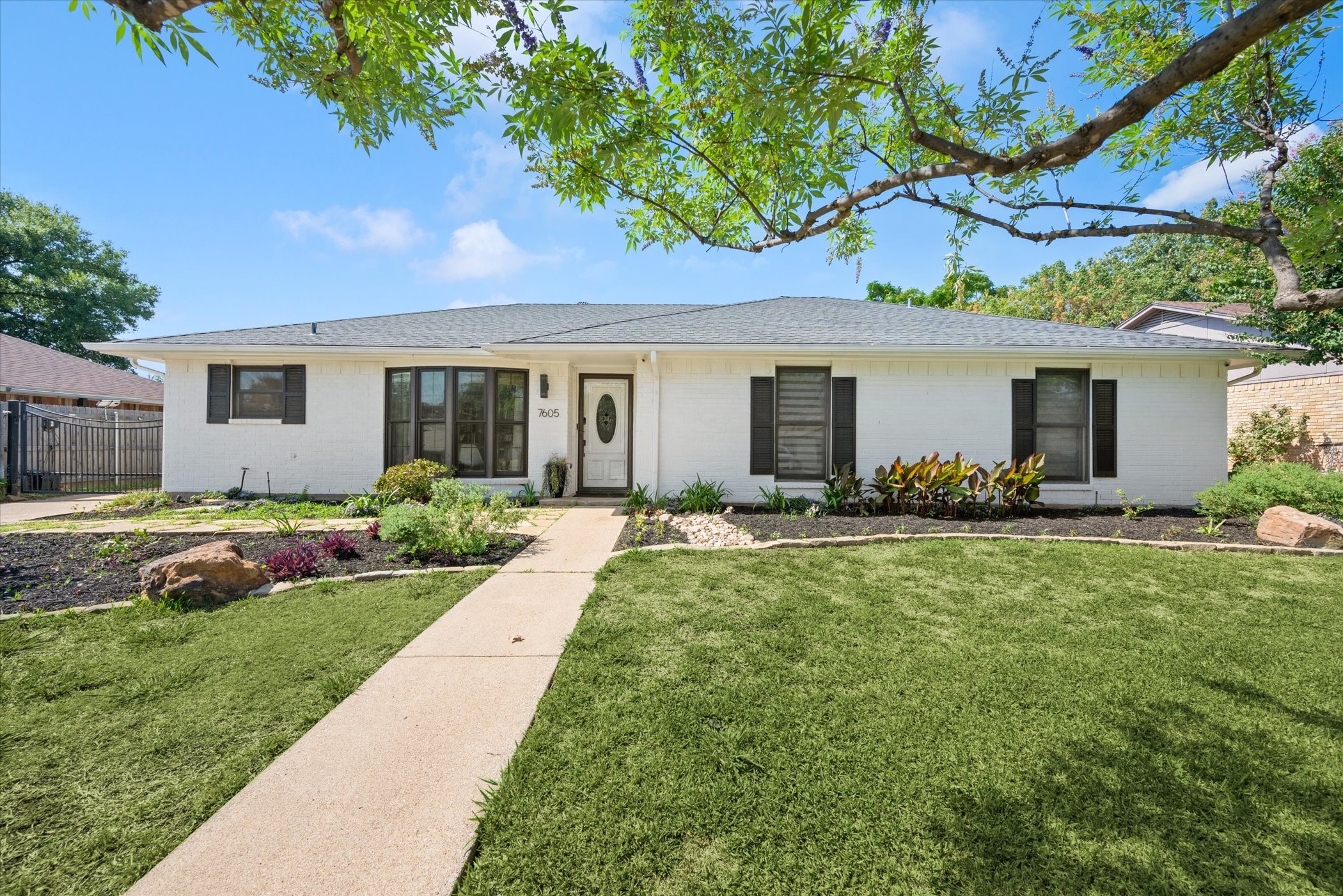 7605 Mapleleaf Drive North Richland Hills TX 76182