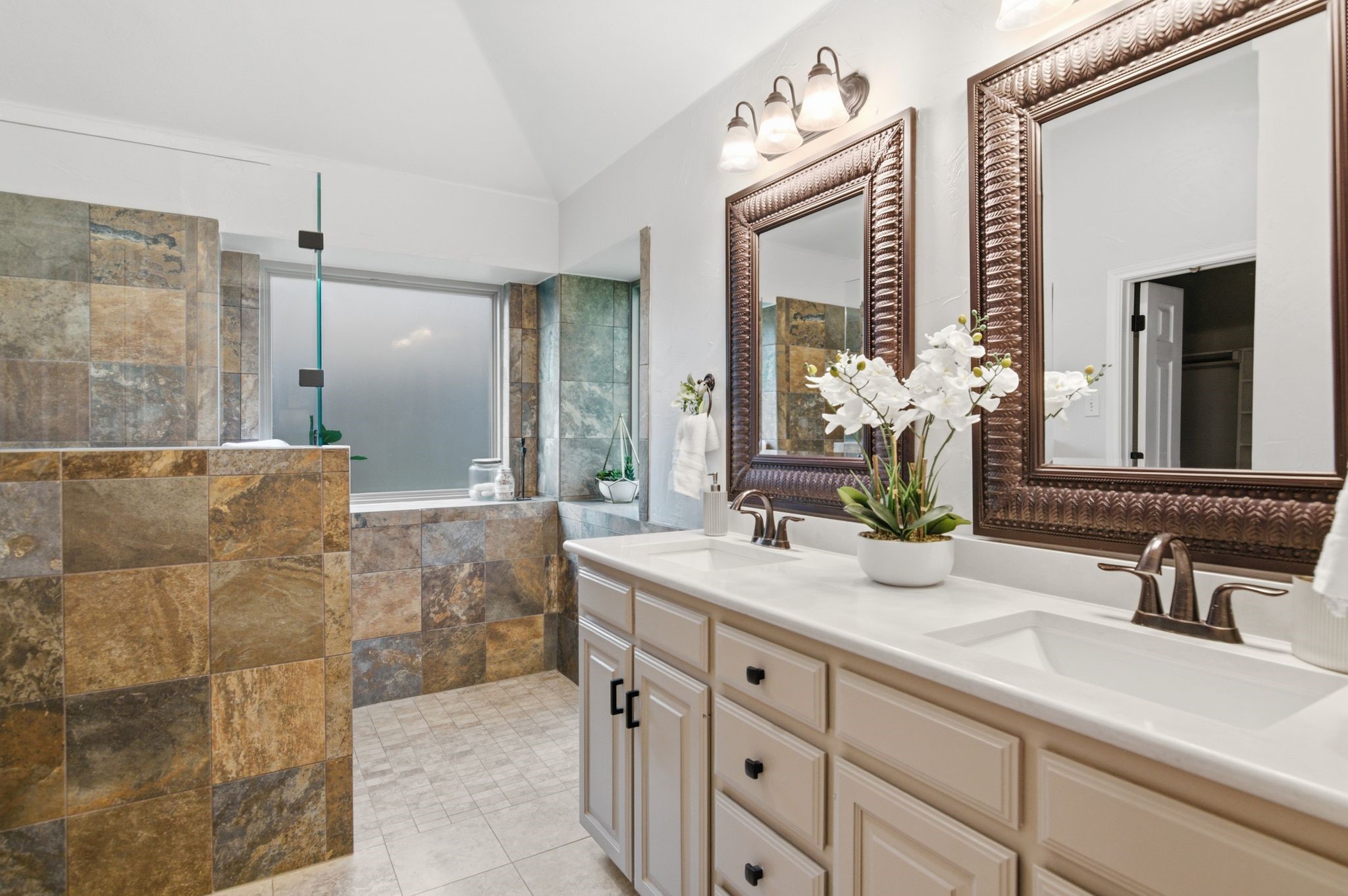 8304 Red Rose Trail North Richland Hills TX 76182