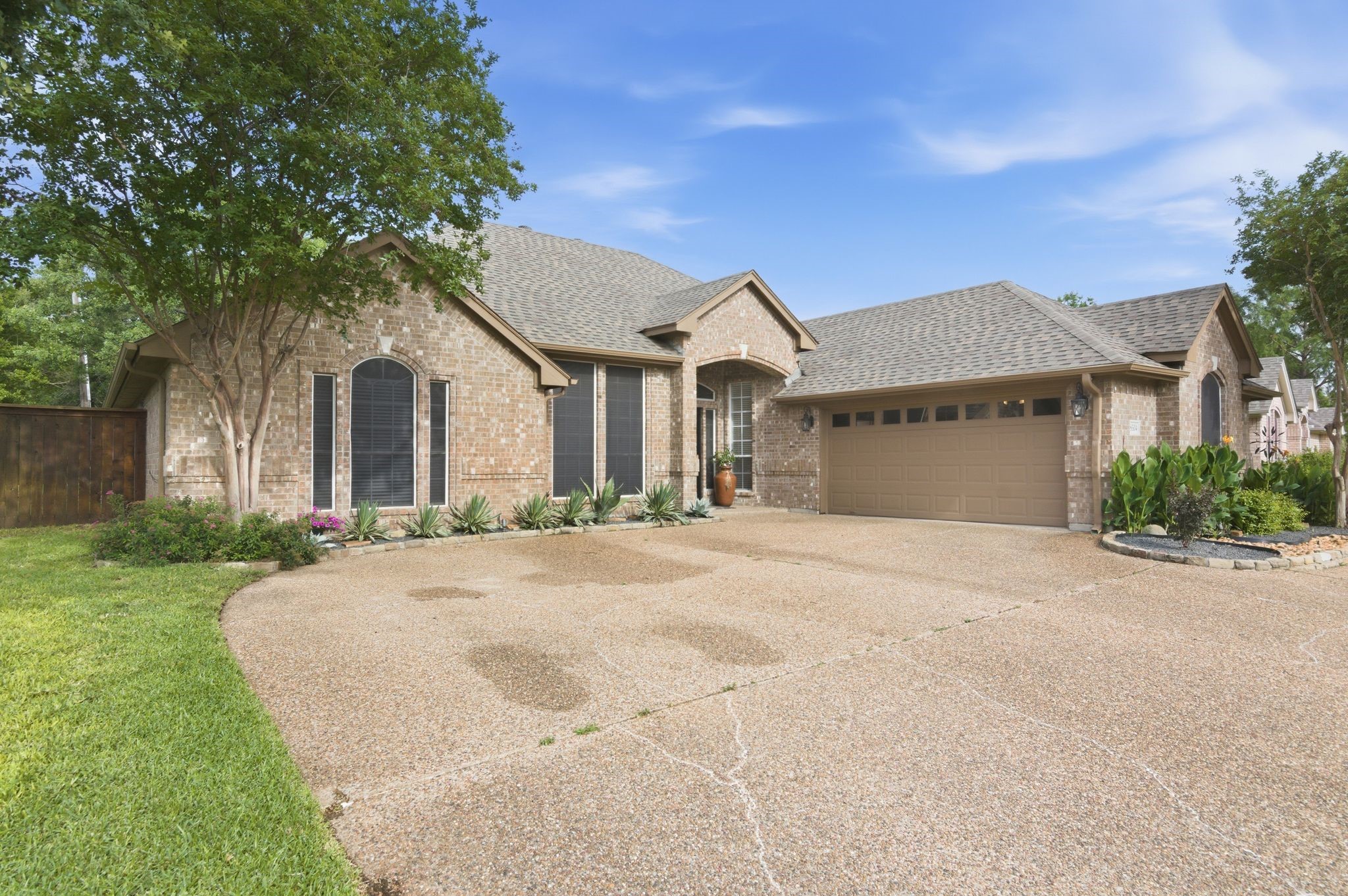 8304 Red Rose Trail North Richland Hills TX 76182