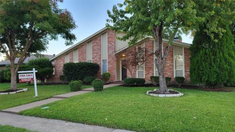 2112 Blossom Lane Richardson TX 75081