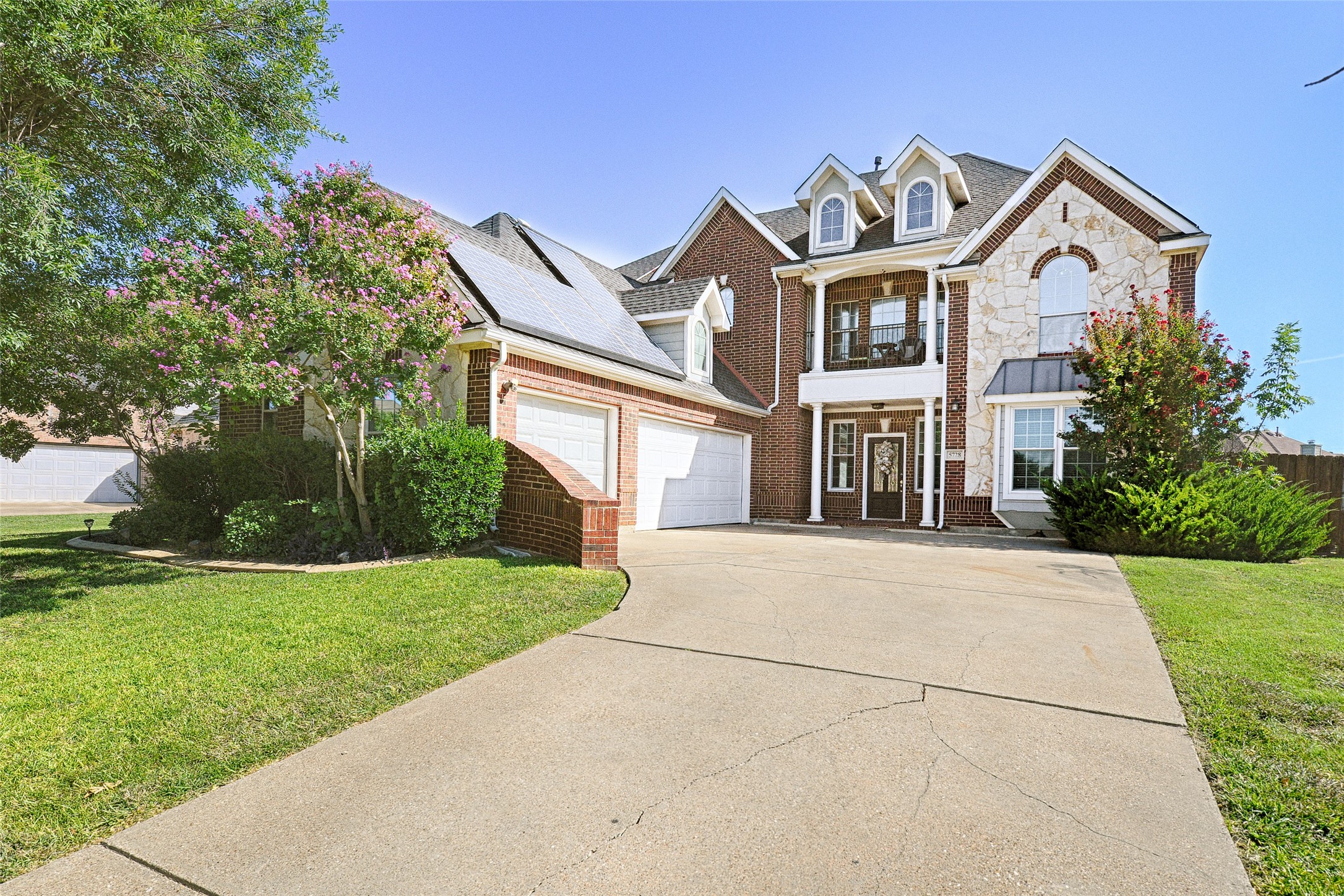 5728 Appalossa Drive Grand Prairie TX 75052